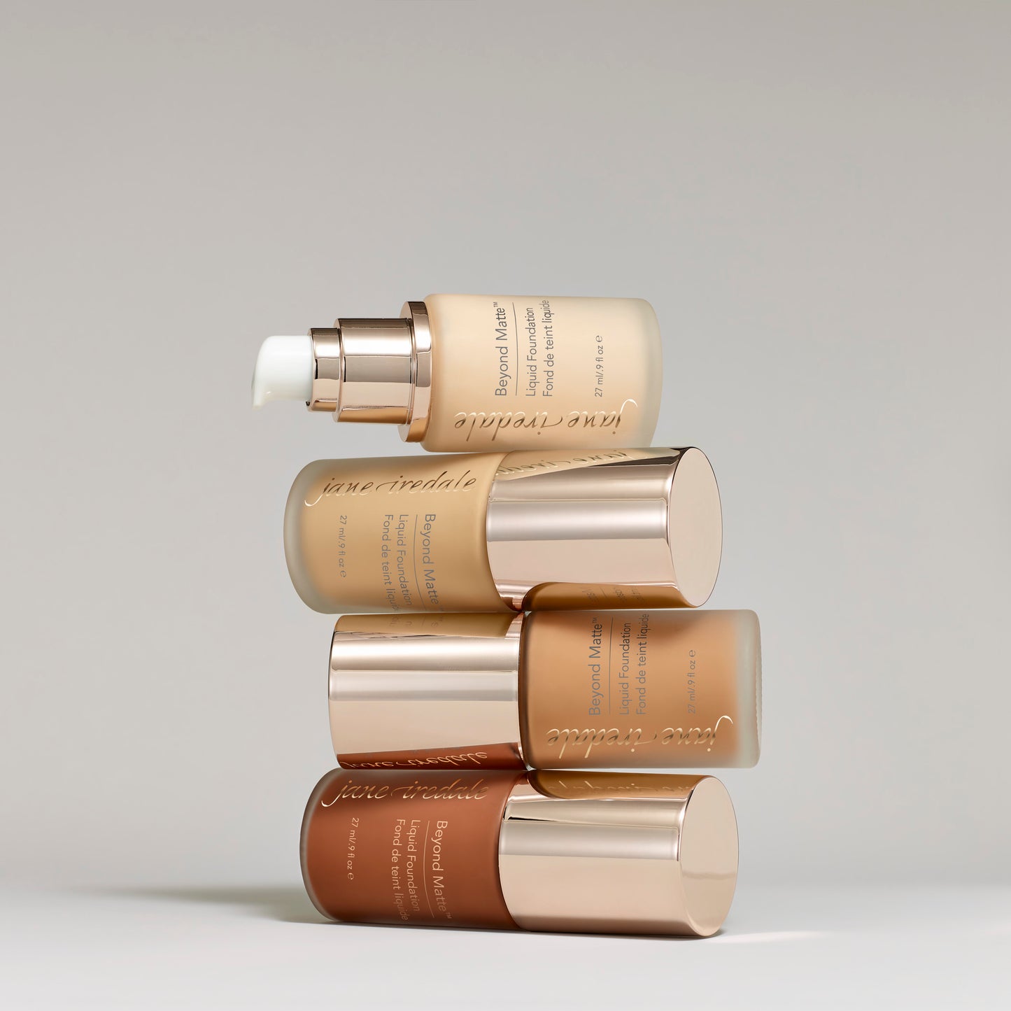 Jane Iredale- Beyond Matte Liquid Foundation - Multi-Tasking, Skin-Nourishing Formula