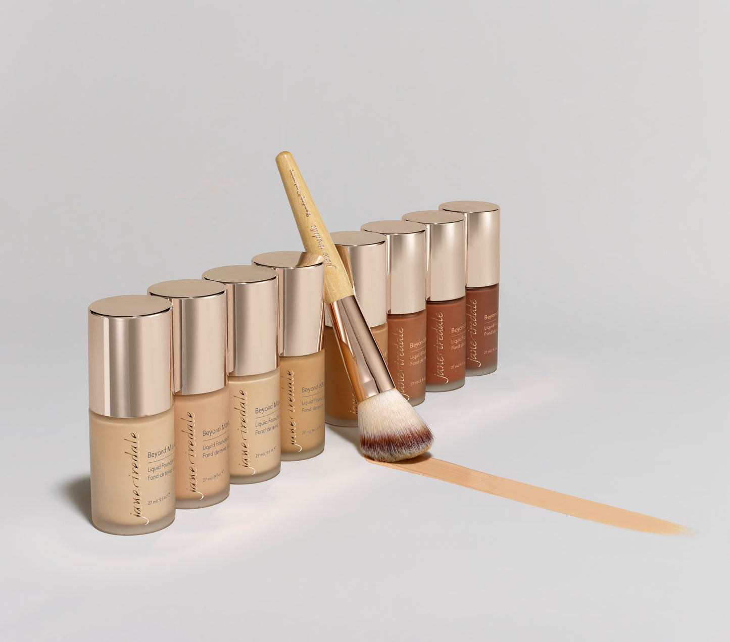 Jane Iredale- Beyond Matte Liquid Foundation - Multi-Tasking, Skin-Nourishing Formula
