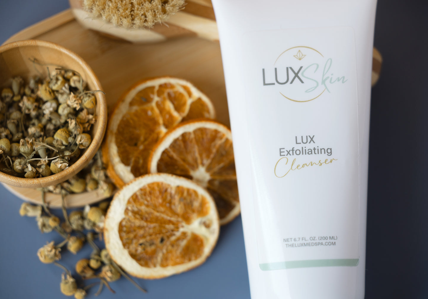 Lux Exfoliating Cleanser